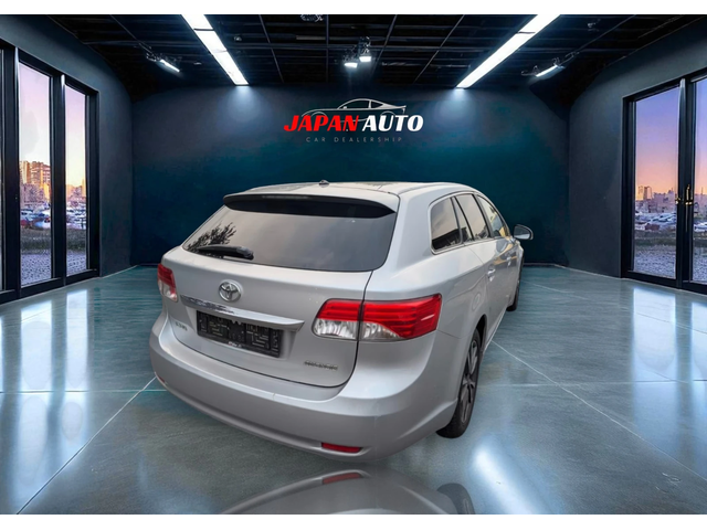 Toyota Avensis 2.0D-4D - автомобили, коли, обяви за нови и употребявани 3
