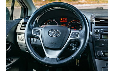 Toyota Avensis 1.8 VVT-i | С ГАРАНЦИЯ - автомобили, коли, обяви за нови и употребявани 10