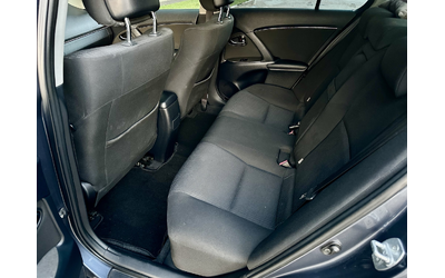 Toyota Avensis 2.0 - автомобили, коли, обяви за нови и употребявани 7