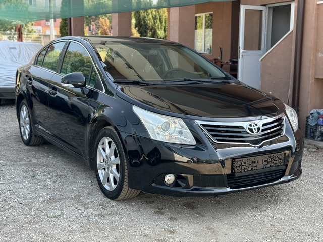 Toyota Avensis 2.0d4d 126hp NAVI - автомобили, коли, обяви за нови и употребявани 0
