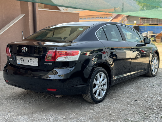 Toyota Avensis 2.0d4d 126hp NAVI - автомобили, коли, обяви за нови и употребявани 4