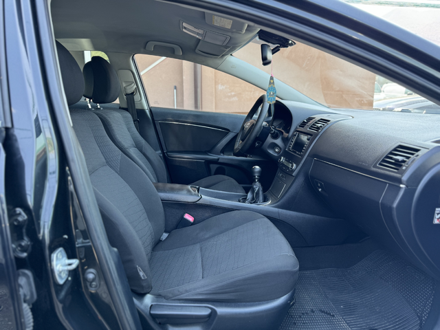 Toyota Avensis 2.0d4d 126hp NAVI - автомобили, коли, обяви за нови и употребявани 8