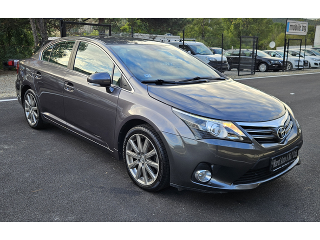Toyota Avensis 2.2 D4D - автомобили, коли, обяви за нови и употребявани 1