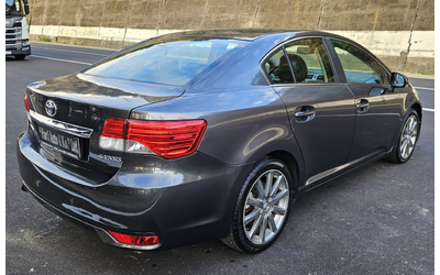 Toyota Avensis 2.2 D4D - автомобили, коли, обяви за нови и употребявани 9