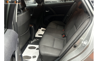 Toyota Avensis 2.2d 150 к.с. - автомобили, коли, обяви за нови и употребявани 12