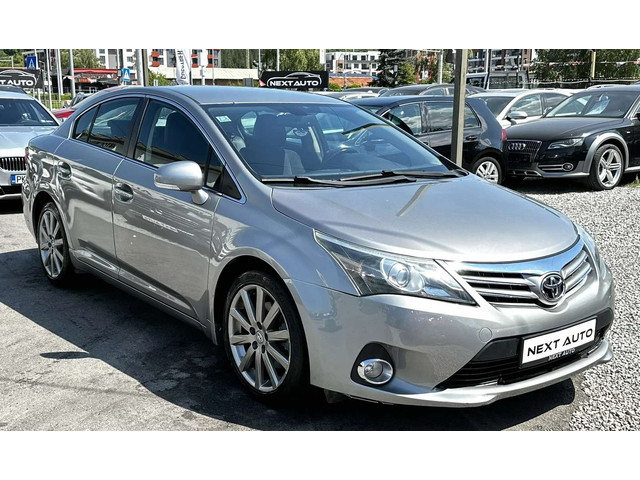 Toyota Avensis 2.2D 150HP CAMERA NAVI - автомобили, коли, обяви за нови и употребявани 2
