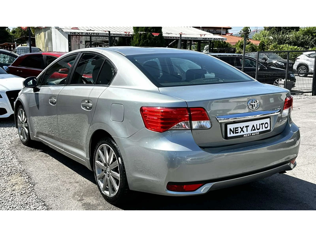 Toyota Avensis 2.2D 150HP CAMERA NAVI - автомобили, коли, обяви за нови и употребявани 6