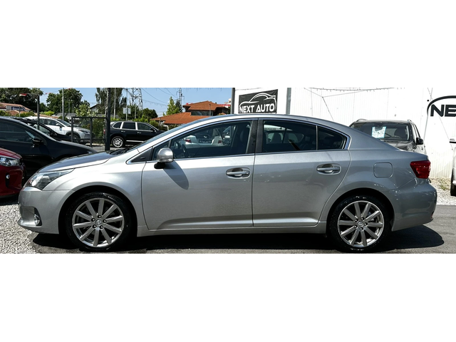 Toyota Avensis 2.2D 150HP CAMERA NAVI - автомобили, коли, обяви за нови и употребявани 7
