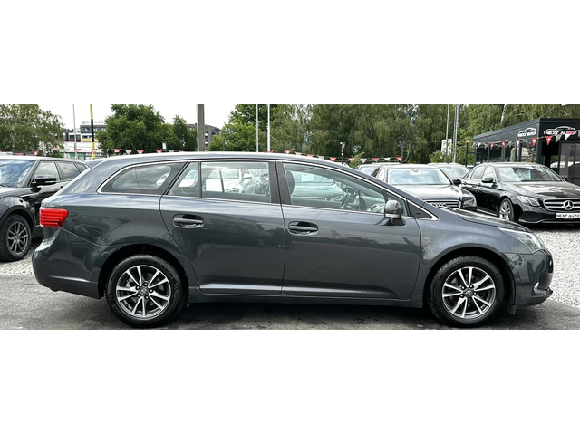 Toyota Avensis 2.0D4-D 124HP EURO5B - автомобили, коли, обяви за нови и употребявани 3