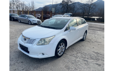 toyota-avensis - 0