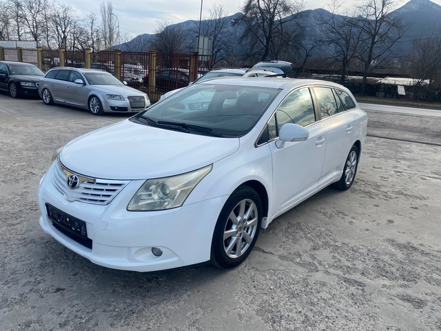 Toyota Avensis 2.2 d4d150 kc. - автомобили, коли, обяви за нови и употребявани 0
