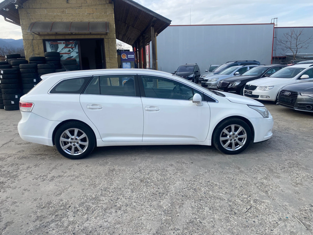Toyota Avensis 2.2 d4d150 kc. - автомобили, коли, обяви за нови и употребявани 4