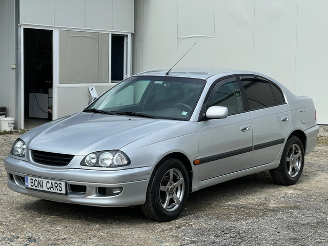 Toyota Avensis 2.0TD-90к.с/Климатик/Автоматични фарове/ел. Пакет - автомобили, коли, обяви за нови и употребявани 0