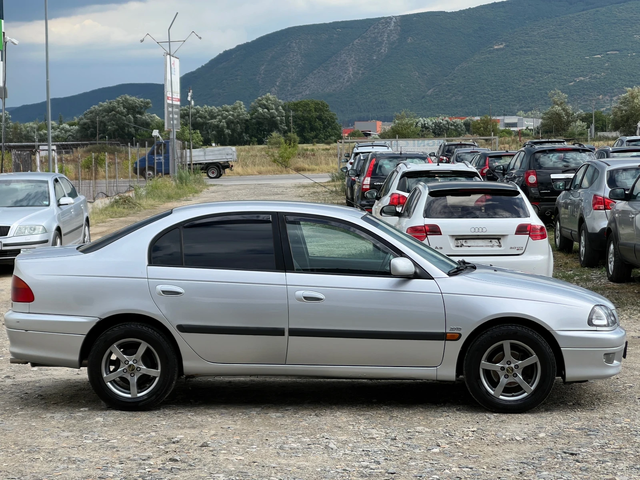 Toyota Avensis 2.0TD-90к.с/Климатик/Автоматични фарове/ел. Пакет - автомобили, коли, обяви за нови и употребявани 3