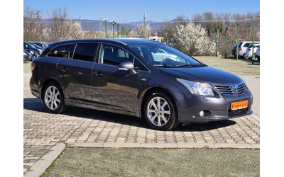 toyota-avensis - 5