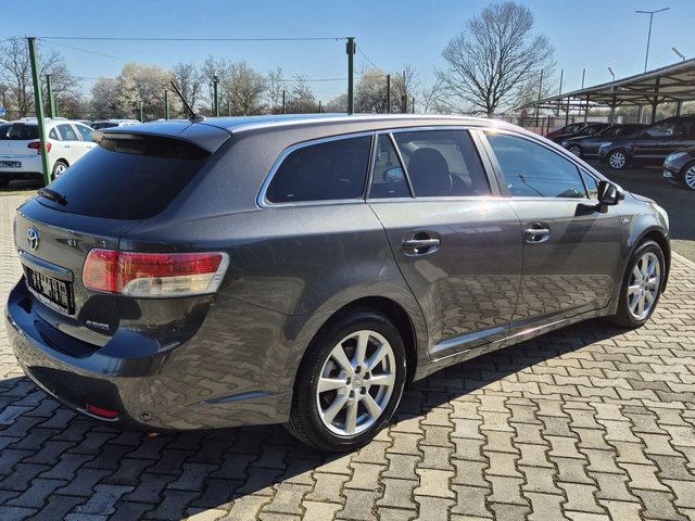 Toyota Avensis 2.2 диз 150к.с. - автомобили, коли, обяви за нови и употребявани 6
