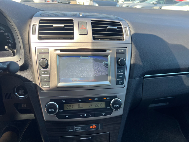 Toyota Avensis 2.2 D - автомобили, коли, обяви за нови и употребявани 15