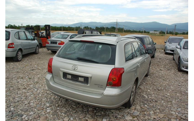 toyota-avensis - 2