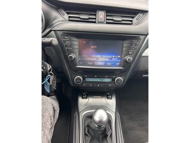 Toyota Avensis 1.6D-4D NAVI/KAMERA EURO 6 - автомобили, коли, обяви за нови и употребявани 11