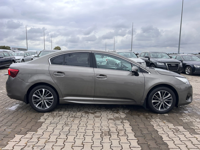 Toyota Avensis 1.6D-4D NAVI/KAMERA EURO 6 - автомобили, коли, обяви за нови и употребявани 4