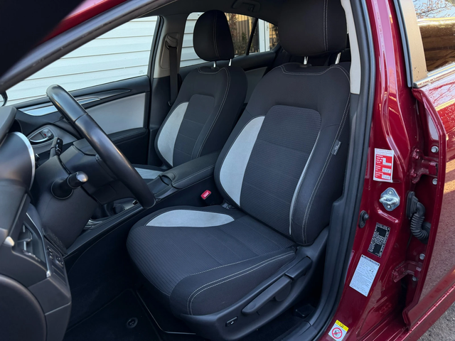 Toyota Avensis 1.8I* СЕРВИЗНА КНИЖКА* ПЪЛНА  ИСТОРИЯ В ТОЙОТА - автомобили, коли, обяви за нови и употребявани 7