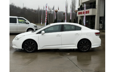 toyota-avensis - 2