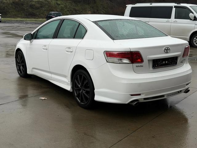 Toyota Avensis D4d - автомобили, коли, обяви за нови и употребявани 3
