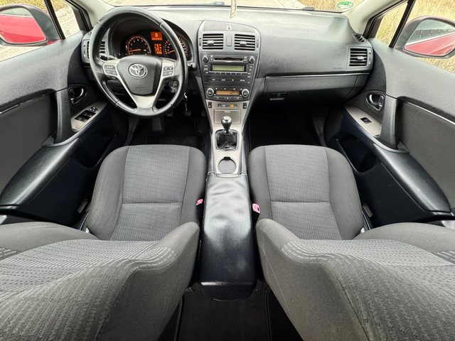 Toyota Avensis 1.8 VVT-i 147к.с / PODGREV / TEMPOMAT - автомобили, коли, обяви за нови и употребявани 8