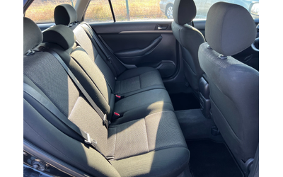 Toyota Avensis 2.0 D4D - автомобили, коли, обяви за нови и употребявани 12