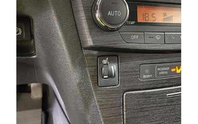 Toyota Avensis - автомобили, коли, обяви за нови и употребявани 13