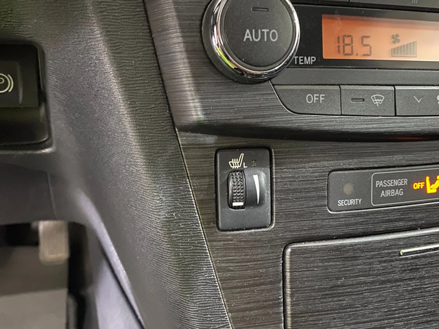 Toyota Avensis - автомобили, коли, обяви за нови и употребявани 13