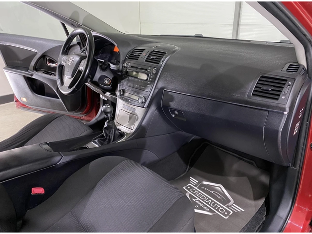Toyota Avensis 2.0D-4D - автомобили, коли, обяви за нови и употребявани 8
