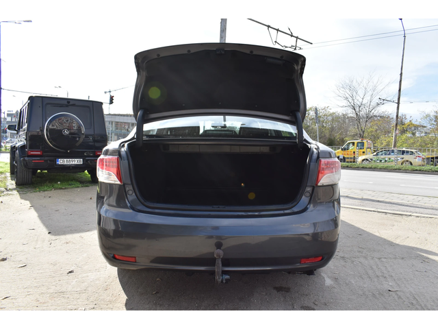 Toyota Avensis 2.0i* AUTOMAT - автомобили, коли, обяви за нови и употребявани 5