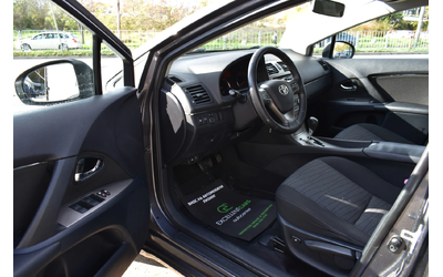 Toyota Avensis 2.0i* AUTOMAT - автомобили, коли, обяви за нови и употребявани 6