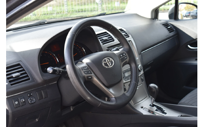 Toyota Avensis 2.0i* AUTOMAT - автомобили, коли, обяви за нови и употребявани 7