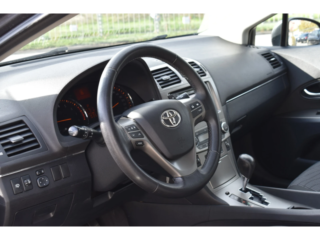 Toyota Avensis 2.0i* AUTOMAT - автомобили, коли, обяви за нови и употребявани 7