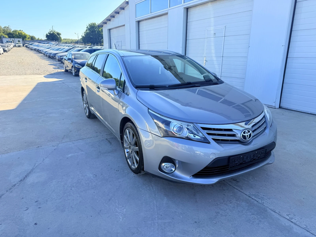 Toyota Avensis 2.2D4D 150k.c* Navi* Kamera* Nova* UNIKAT* - автомобили, коли, обяви за нови и употребявани 12