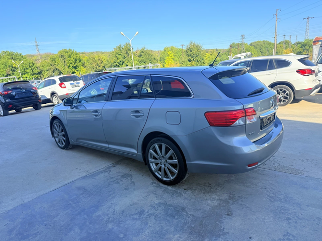Toyota Avensis 2.2D4D 150k.c* Navi* Kamera* Nova* UNIKAT* - автомобили, коли, обяви за нови и употребявани 4