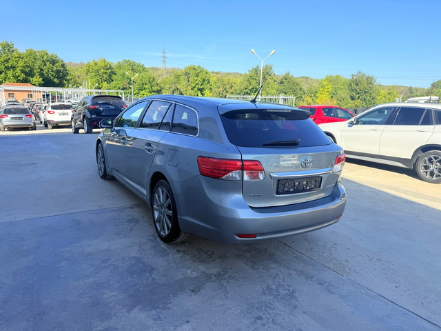 Toyota Avensis 2.2D4D 150k.c* Navi* Kamera* Nova* UNIKAT* - автомобили, коли, обяви за нови и употребявани 5