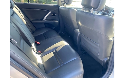 Toyota Avensis 2.0D - автомобили, коли, обяви за нови и употребявани 11