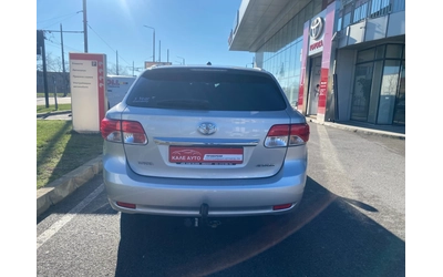 toyota-avensis - 4