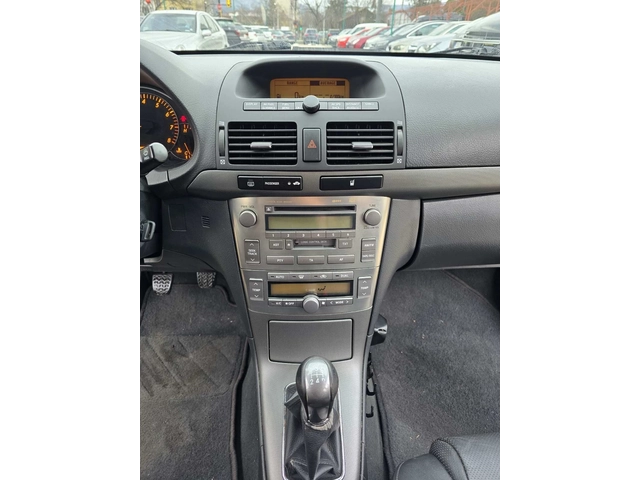 Toyota Avensis 2.0 BENZ - автомобили, коли, обяви за нови и употребявани 11