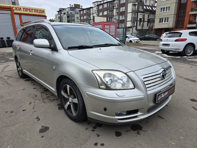 Toyota Avensis 2.0 BENZ - автомобили, коли, обяви за нови и употребявани 1