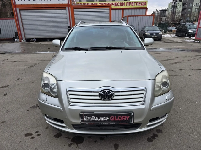 Toyota Avensis 2.0 BENZ - автомобили, коли, обяви за нови и употребявани 2