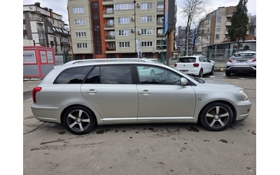 Toyota Avensis 2.0 BENZ - автомобили, коли, обяви за нови и употребявани 6