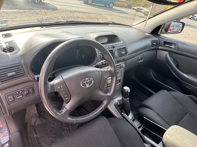 Toyota Avensis Бензин/Метан - автомобили, коли, обяви за нови и употребявани 9
