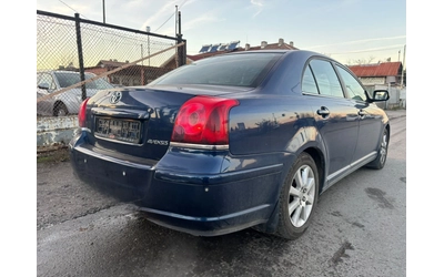 toyota-avensis - 4