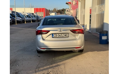 toyota-avensis - 3