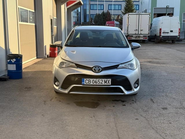 Toyota Avensis 1.8i VVT-i - автомобили, коли, обяви за нови и употребявани 7