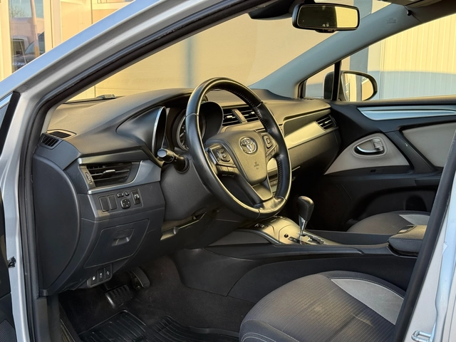 Toyota Avensis 1.8i VVT-i - автомобили, коли, обяви за нови и употребявани 9
